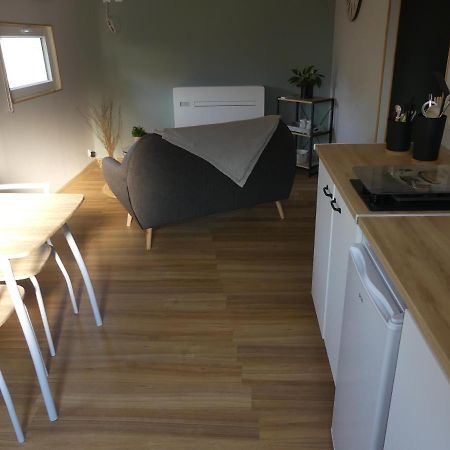 Charmant Studio 35M² Au Calme Proche Du Circuit Apartment Saint-Gervais en-Belin Екстериор снимка